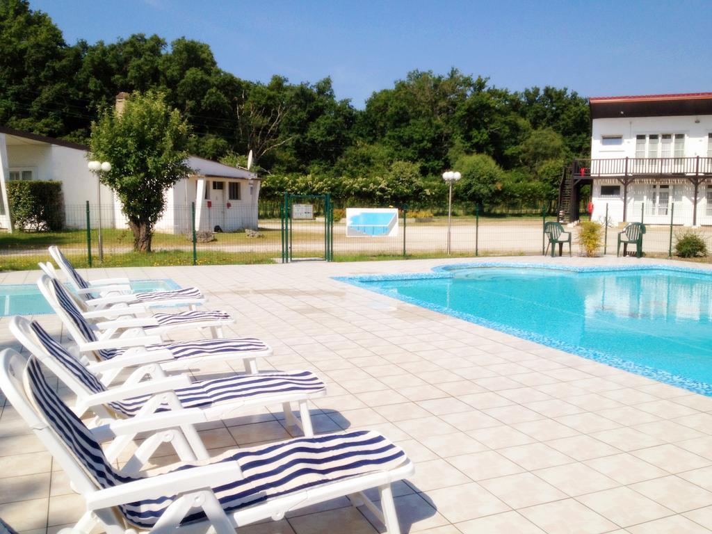 Motel Des Bruyeres Lamotte-Beuvron Exterior foto